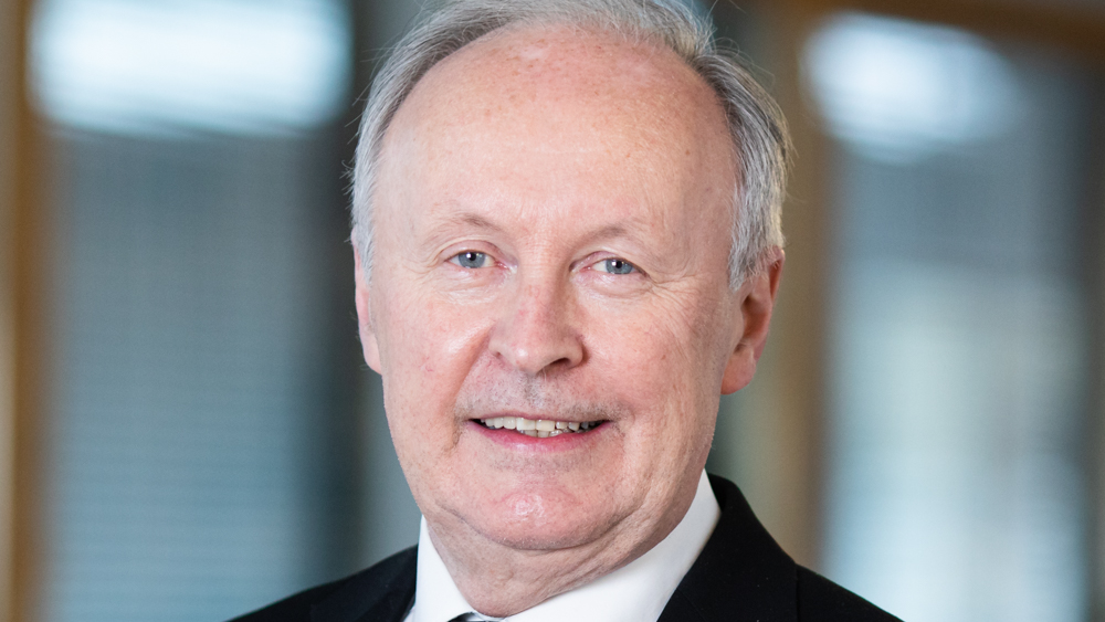 Minister of Family Affairs and Social Services Aki Lindén